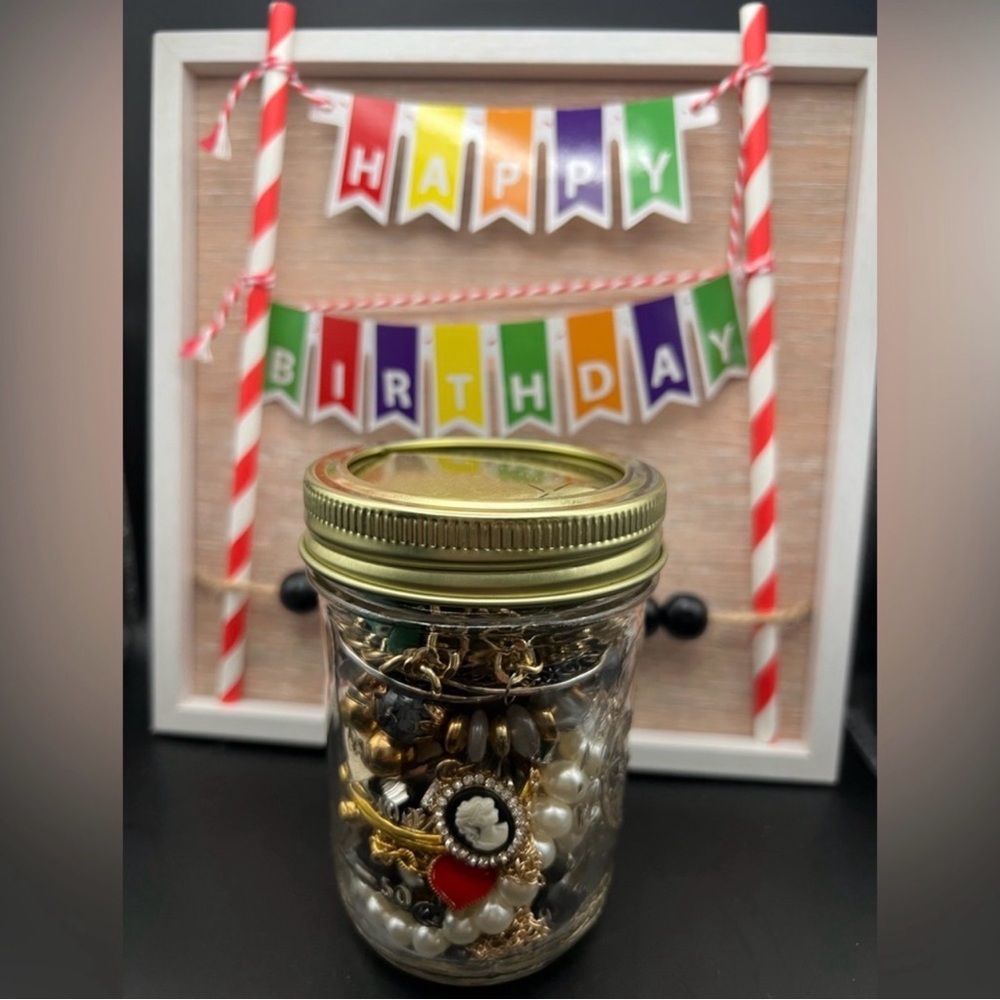 Mystery jar!! Mix of vintage and much more!